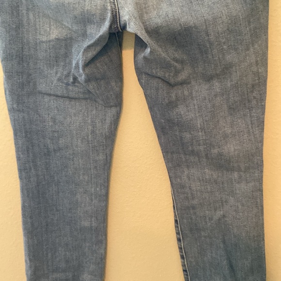 NYDJ AMI SKINNY Jeans Raw Hem Cuffed Size 2 - Light Wash - Picture 9 of 10
